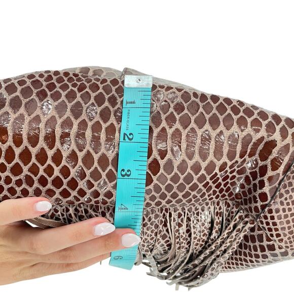 GILI NEW Brown Genuine Leather Textured Croc Reptile Fringe Shoulder Bag Purse - Picture 8 of 13